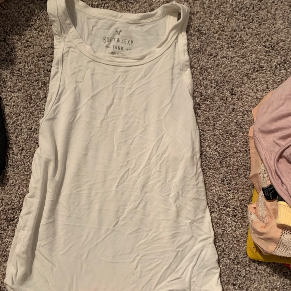American Eagle tank. WORN ONCE!!!! 😊